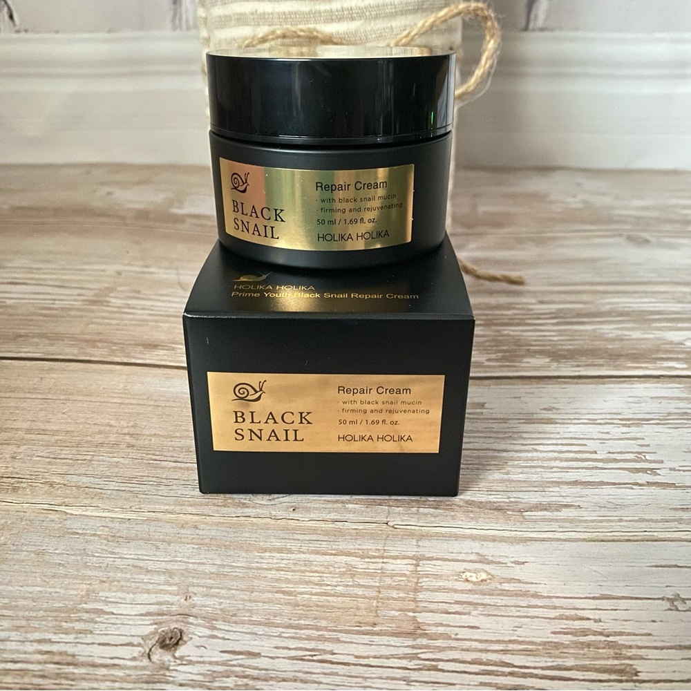 HOLIKA HOLIKA - BLACK SNAIL REPAIR CREAM